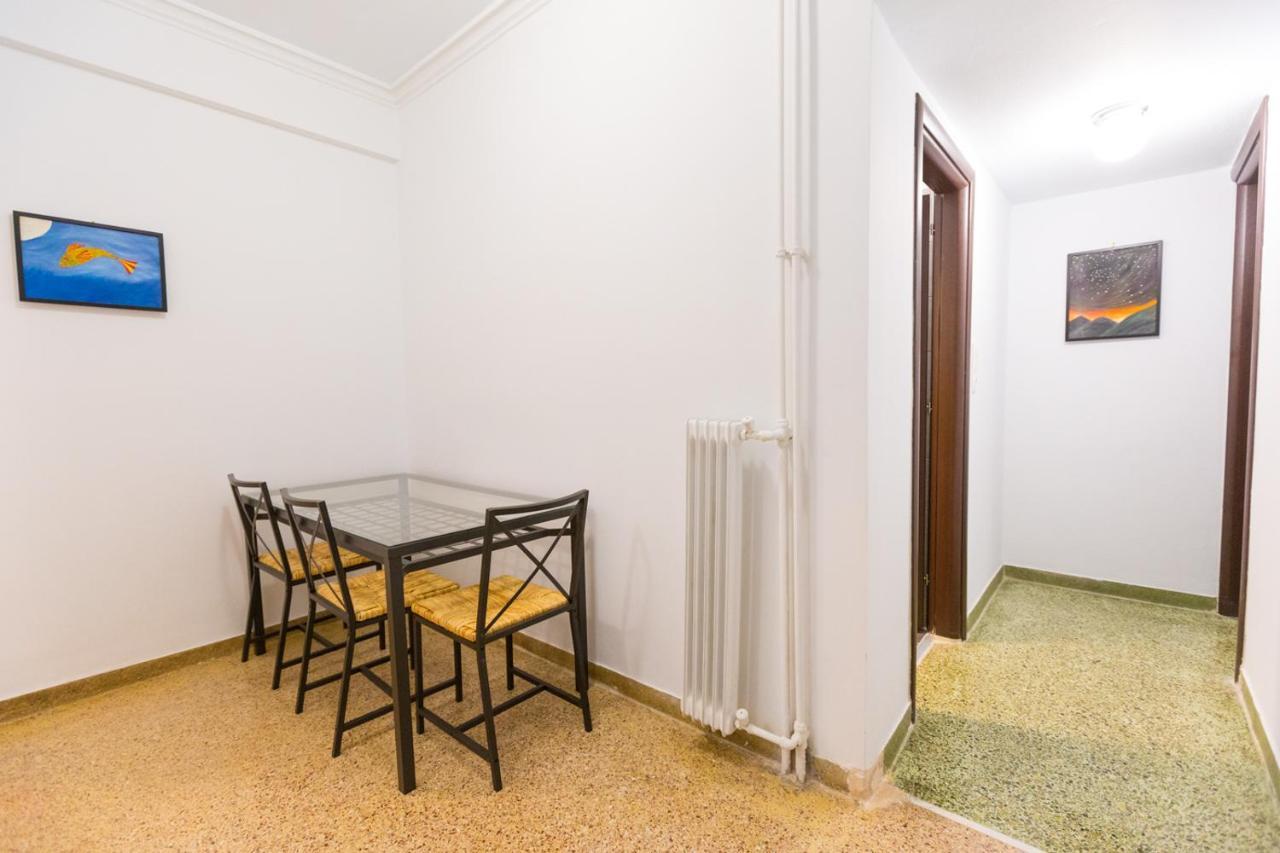 Apartment At Metaxourgio 1 Bed 2 Pers Athens Exterior photo